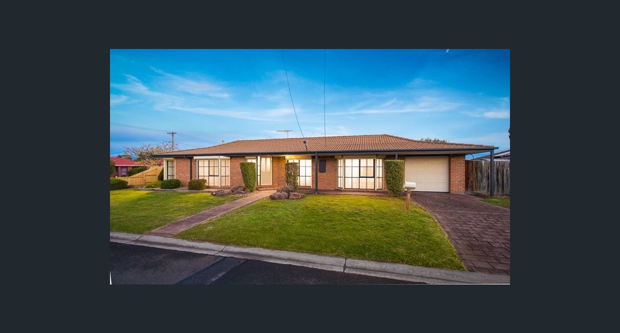 3 bedrooms House in 11 Storrington Avenue HOPPERS CROSSING VIC, 3029