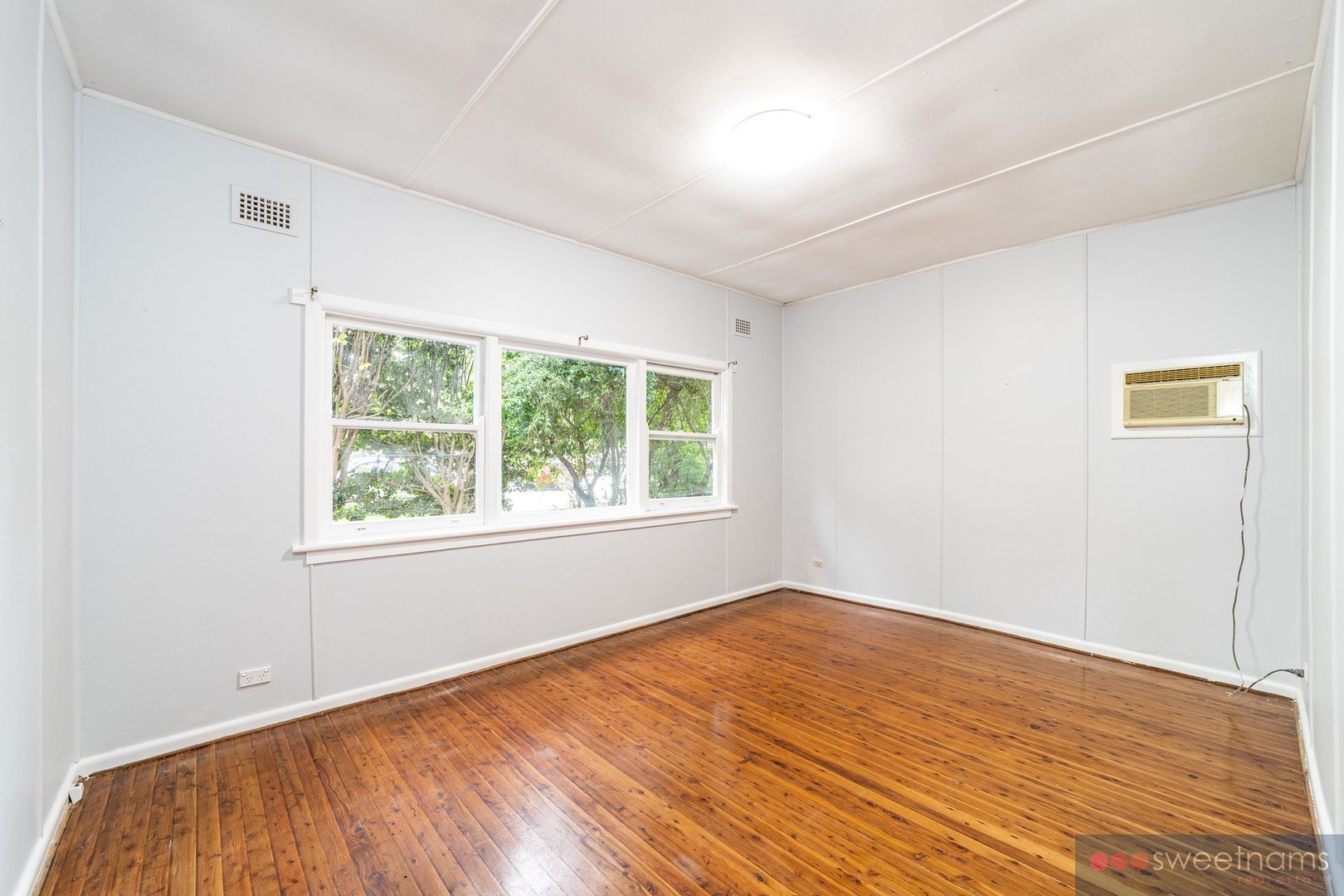 22 Kenneth Road, Manly Vale NSW 2093, Image 2