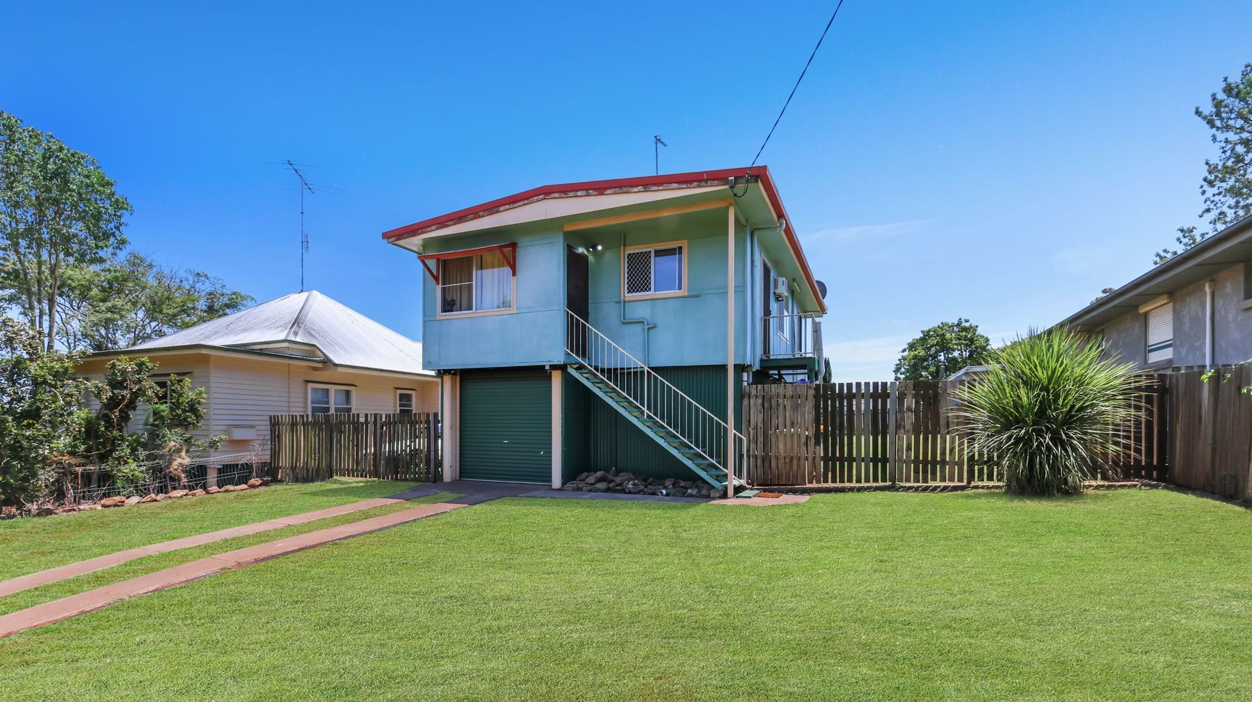 3 bedrooms House in 271 Alderley Street CENTENARY HEIGHTS QLD, 4350