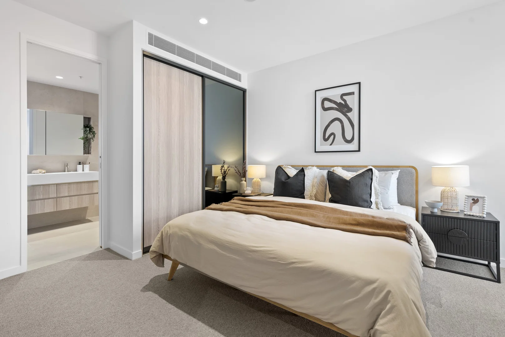 Additional image 3 of 2408/689 La Trobe Street, Docklands VIC 3008