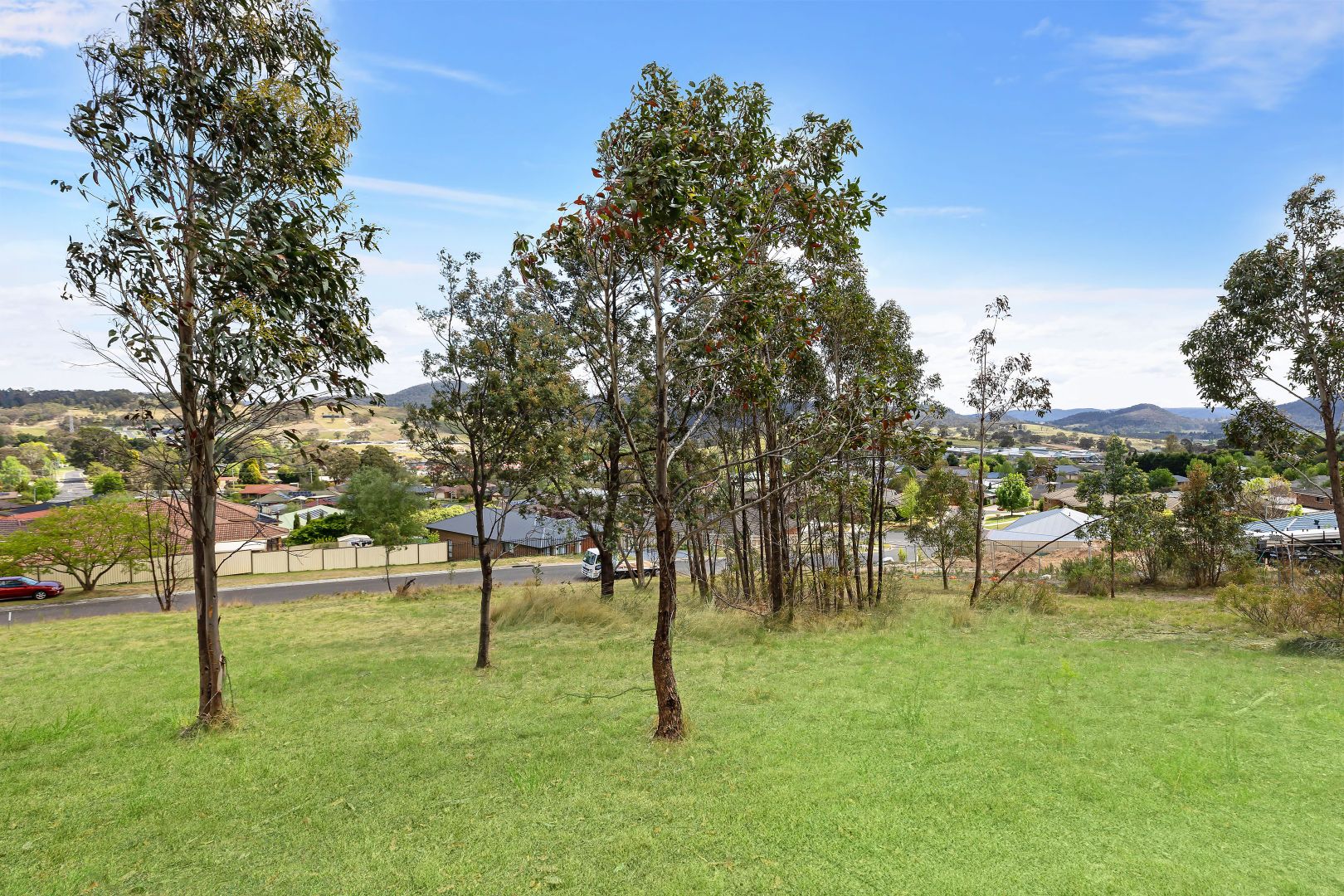 5 Woodlands Drive, Lithgow NSW 2790 Domain