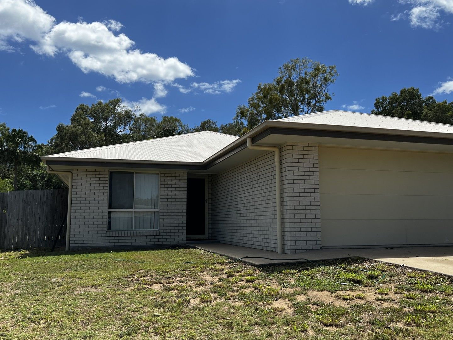 4 bedrooms House in 76 Malvern Drive MOORE PARK BEACH QLD, 4670