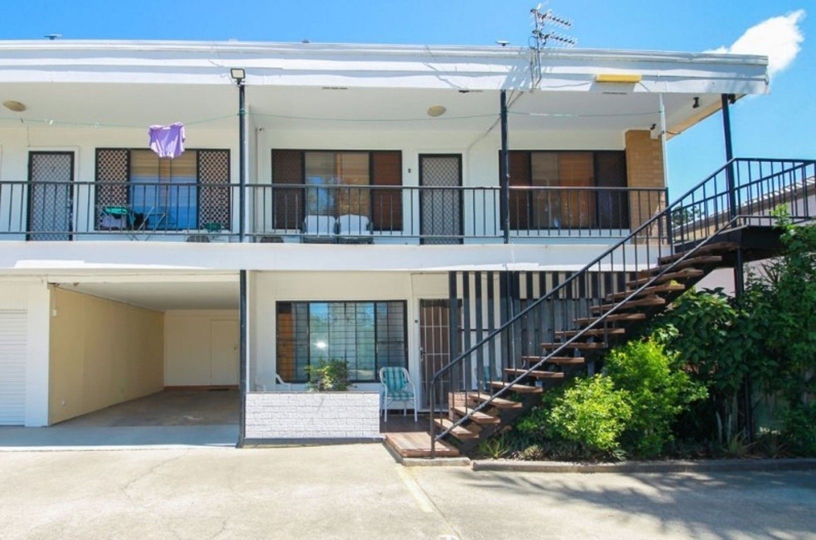 2 bedrooms Apartment / Unit / Flat in 3/13F Wyndham Avenue SOUTHPORT QLD, 4215