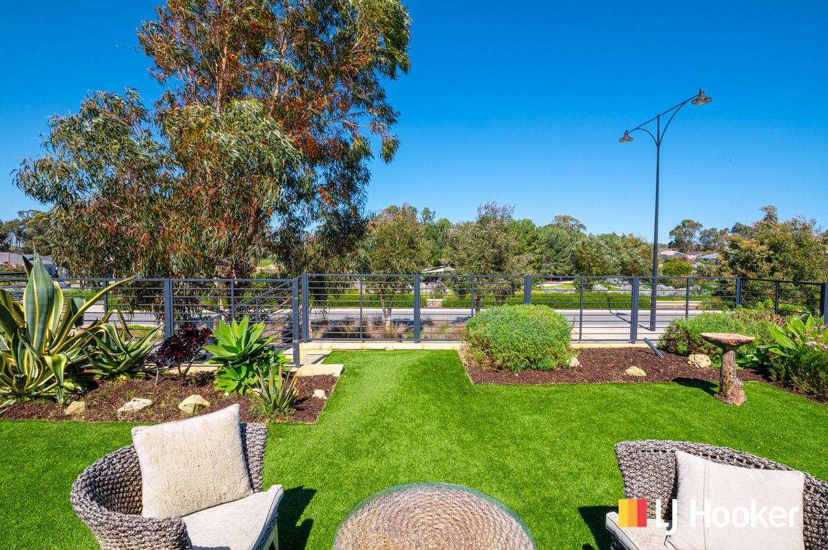 4 bedrooms House in 9 Caddy Way YANCHEP WA, 6035