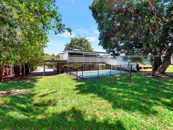 27 Kamerunga Road, Stratford QLD 4870