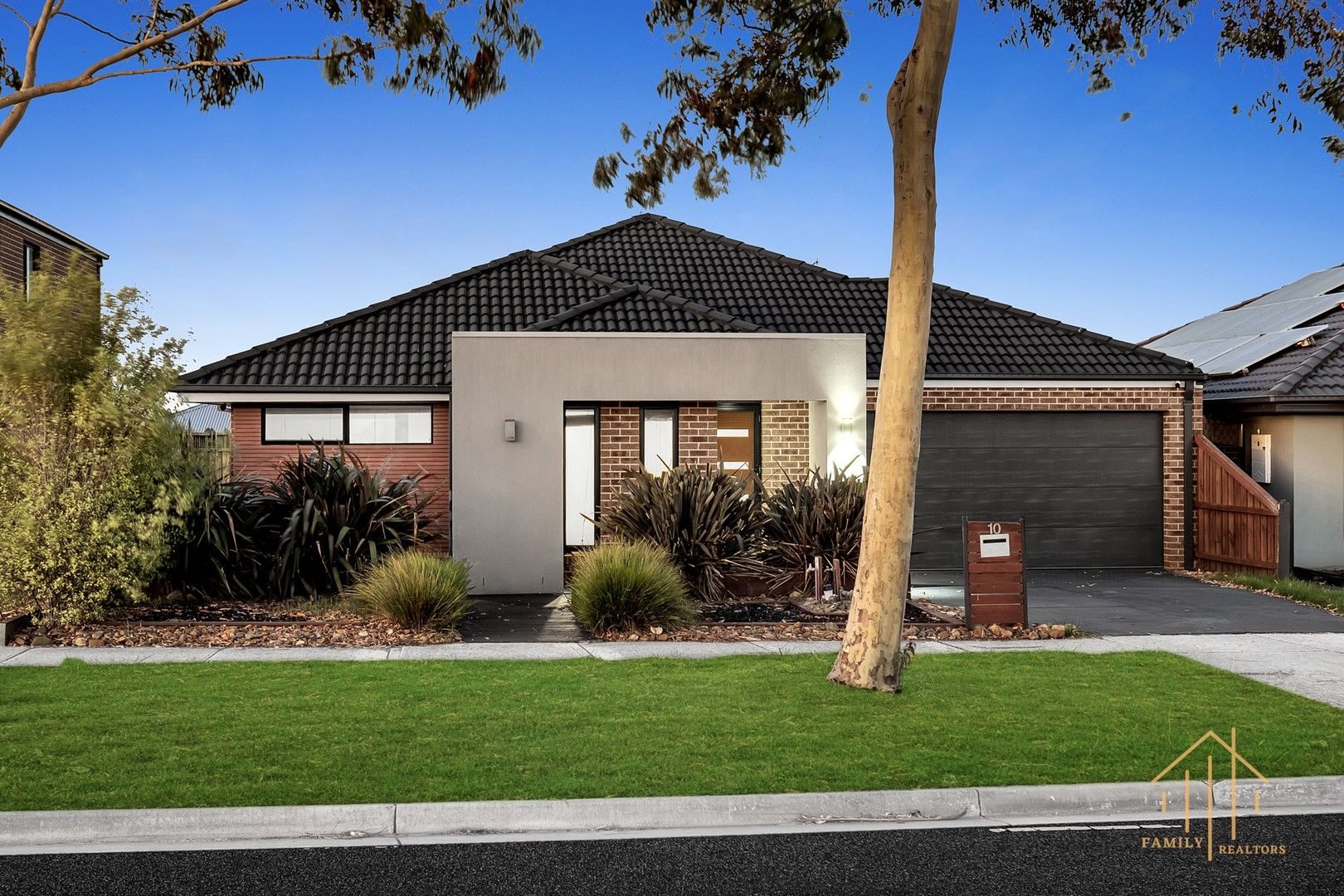 4 bedrooms House in  CRANBOURNE WEST VIC, 3977