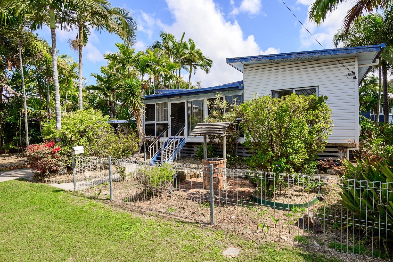 215 Oaka Street, South Gladstone QLD 4680, Image 0