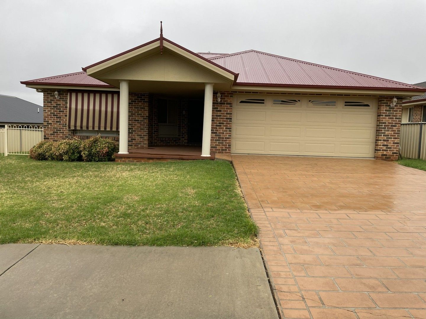8 Hills Street, Young NSW 2594