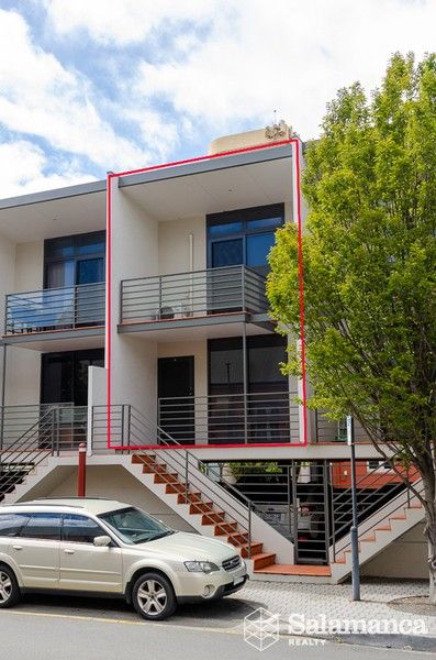 3 bedrooms Townhouse in 15/1 Creswells Row HOBART TAS, 7000