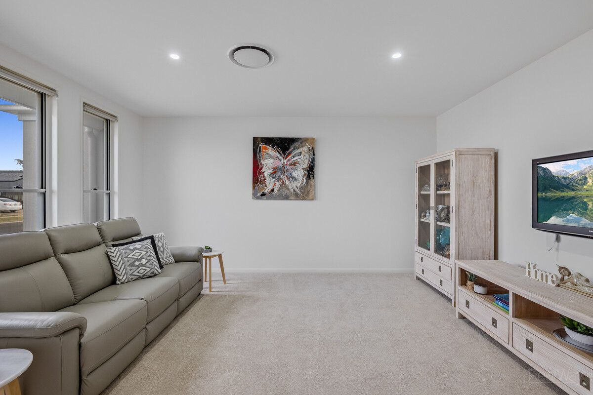 9 Lourdes Street, Middle Ridge QLD 4350 | Domain