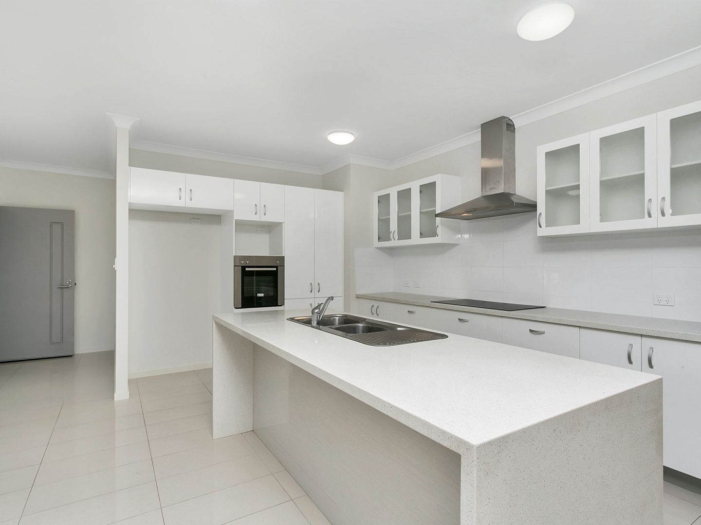 15/35-41 Upolu Esplanade, Clifton Beach QLD 4879, Image 2