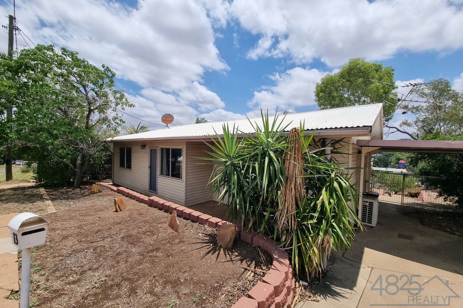 3 bedrooms House in 13 Twenty Second Avenue MOUNT ISA QLD, 4825
