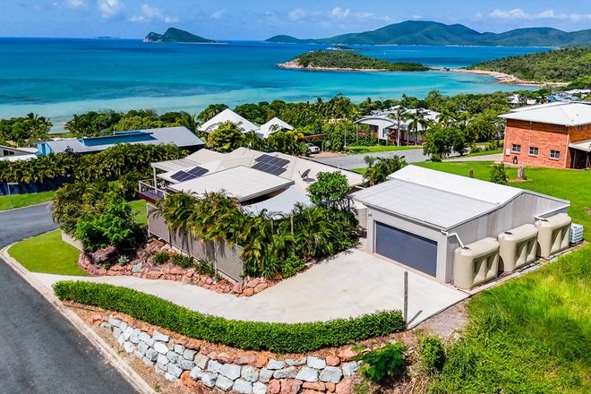 Picture of 2 Blackcurrant Drive, HIDEAWAY BAY QLD 4800