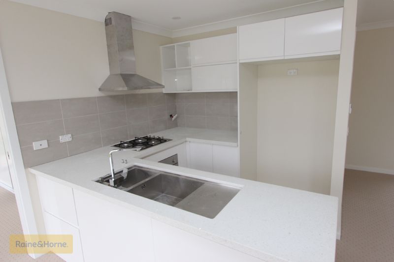 2 bedrooms Apartment / Unit / Flat in 8/42 Wentworth Drive KELSO NSW, 2795