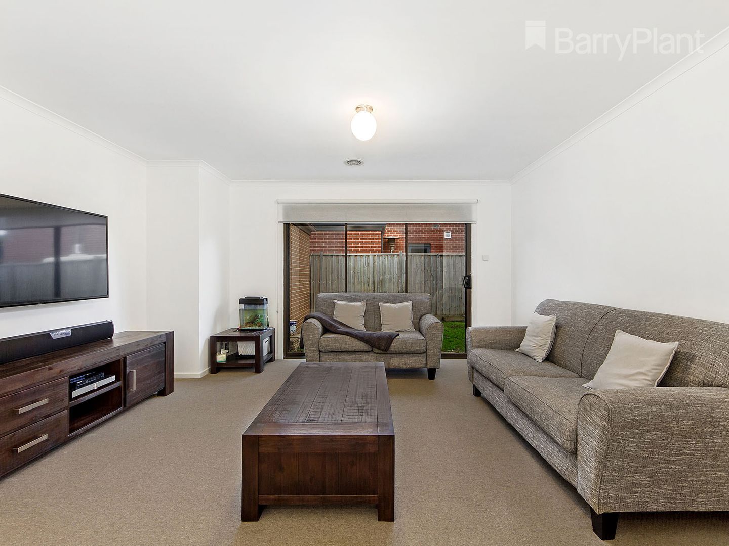 5 Balfron Avenue, Deer Park VIC 3023, Image 2