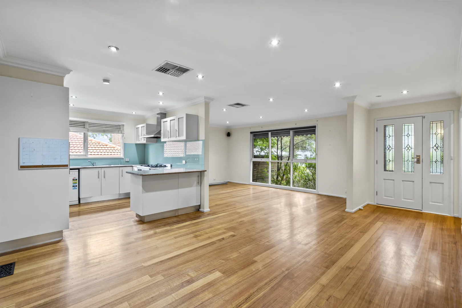 Additional image 2 of 4 Buena Vista Drive, Montmorency VIC 3094