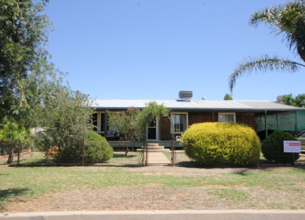 16 Mungo Street, Balranald NSW 2715