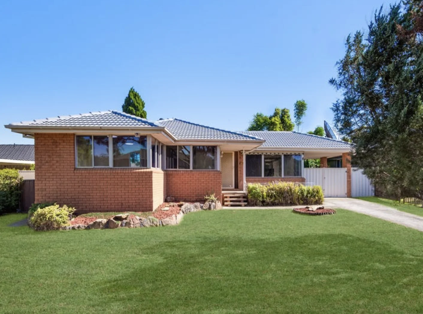 10 Manam Place, Glenfield NSW 2167