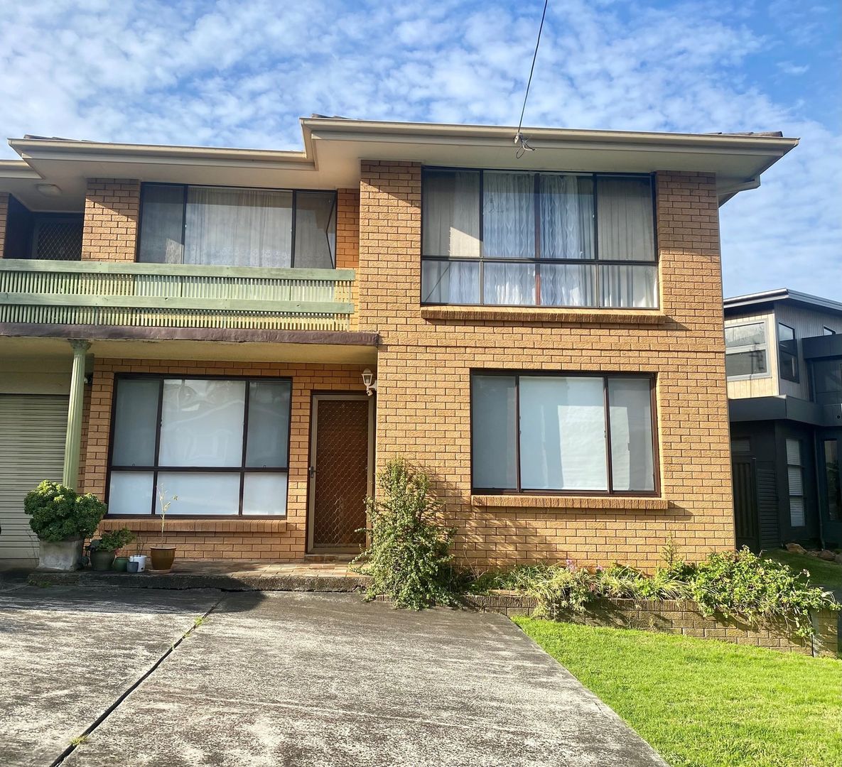 2/1 Welmont Place, Mount Keira Property History & Address Research