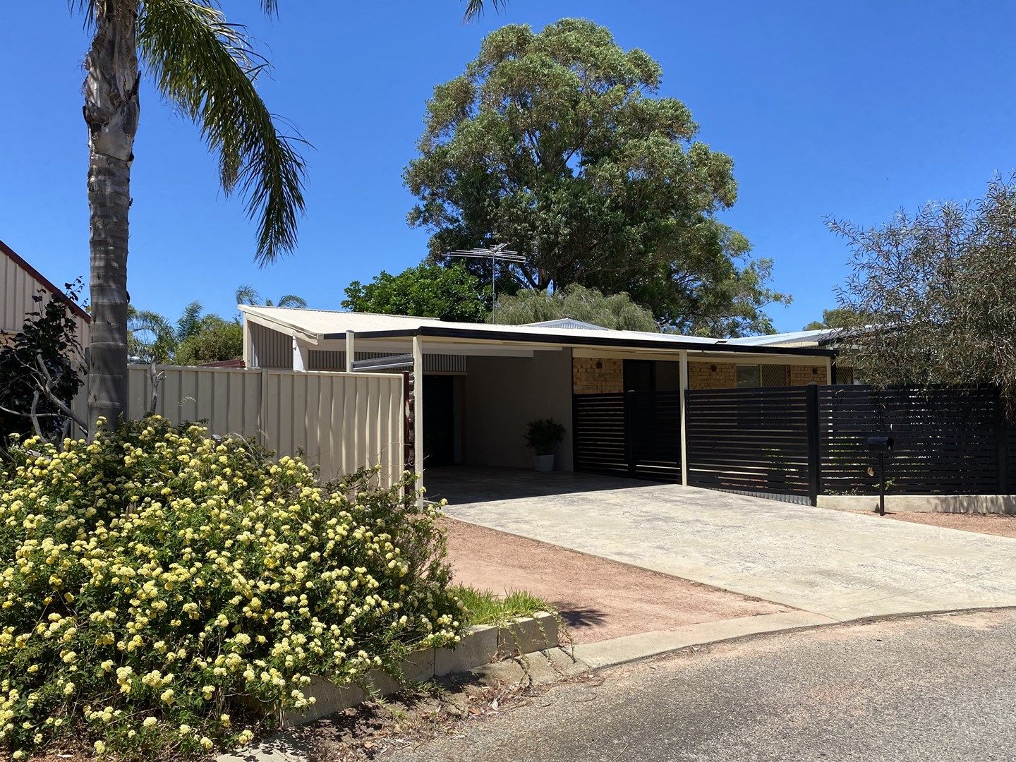 4 Henty Close, North Yunderup WA 6208, Image 0