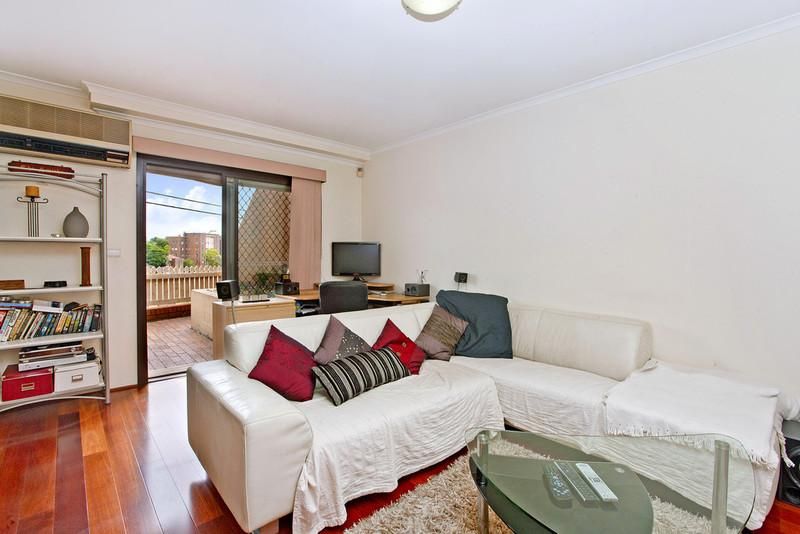 8/72 Brenan Street (enter via Pretoria Street), LILYFIELD NSW 2040, Image 2