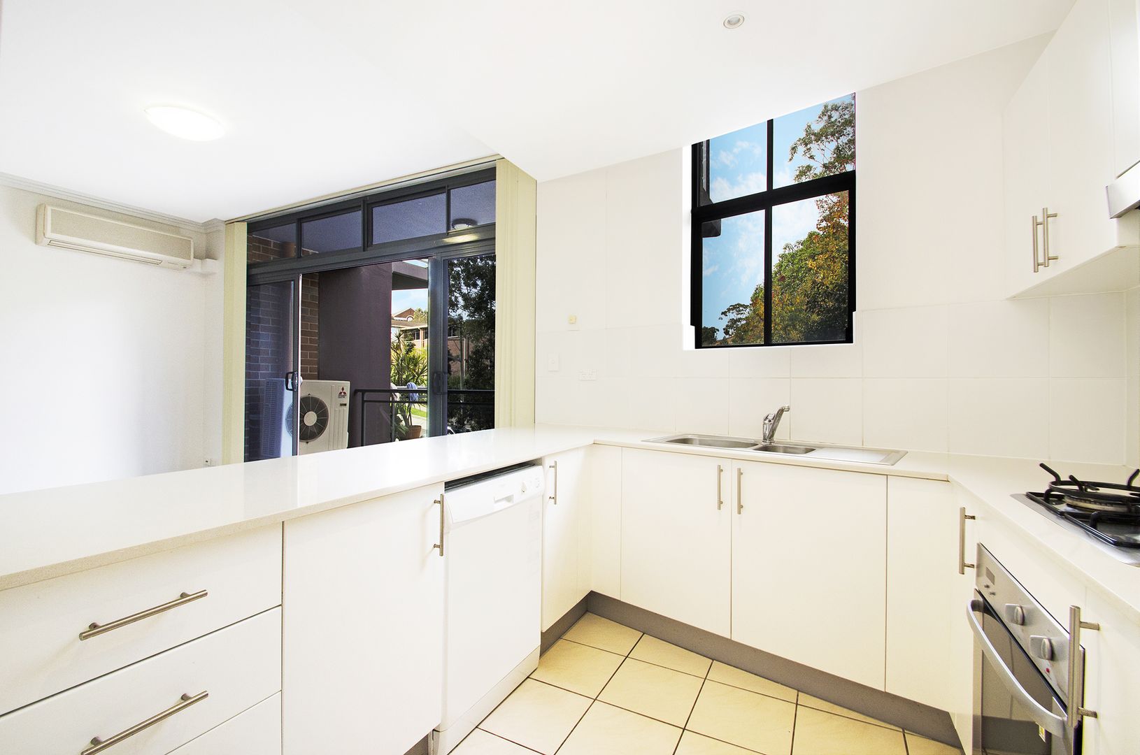 11/24-28 College Crescent, Hornsby NSW 2077, Image 1