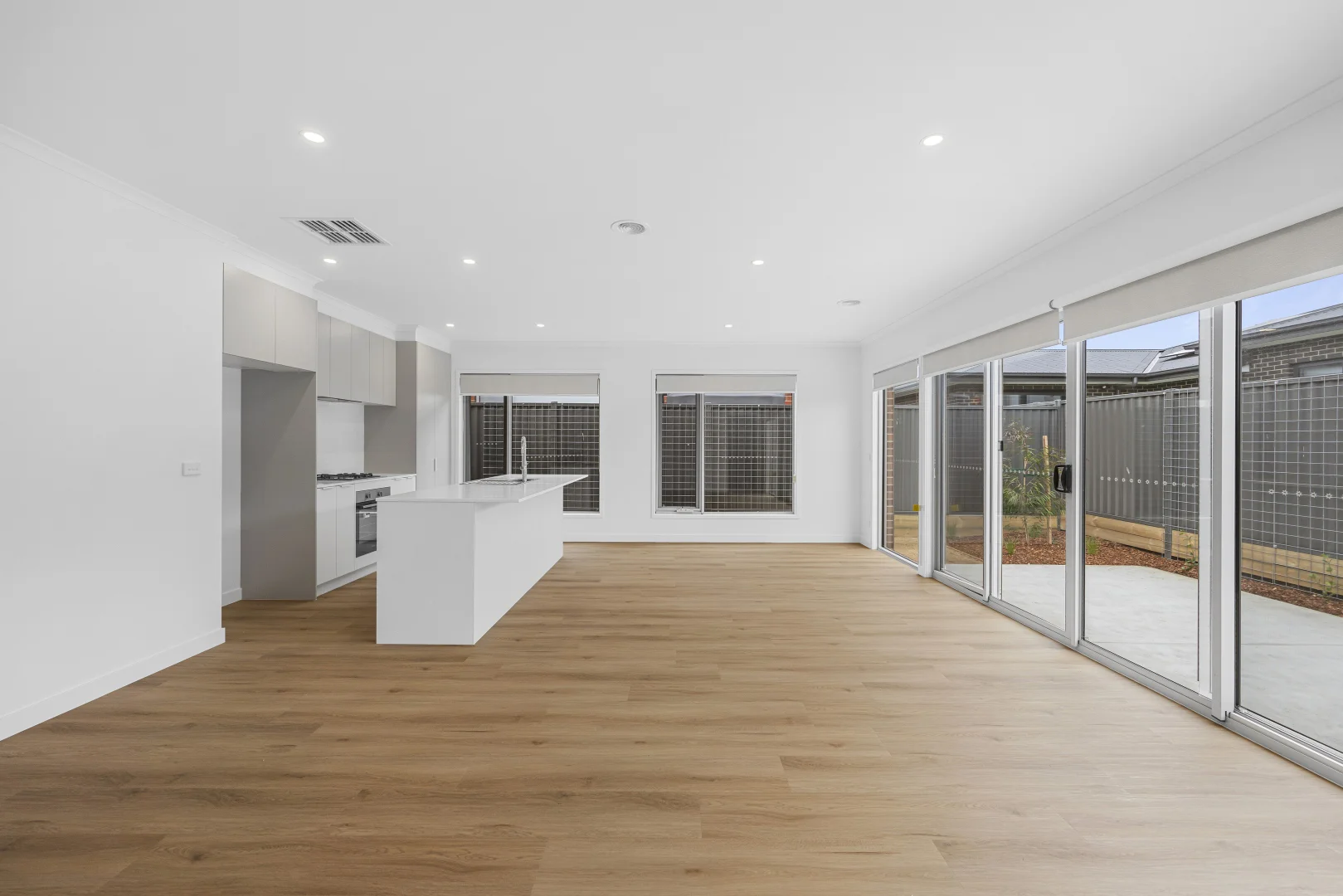 Additional image 2 of 34 Thurling Parade, Lucas VIC 3350