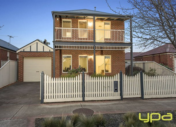 3 Risley Close, Caroline Springs VIC 3023