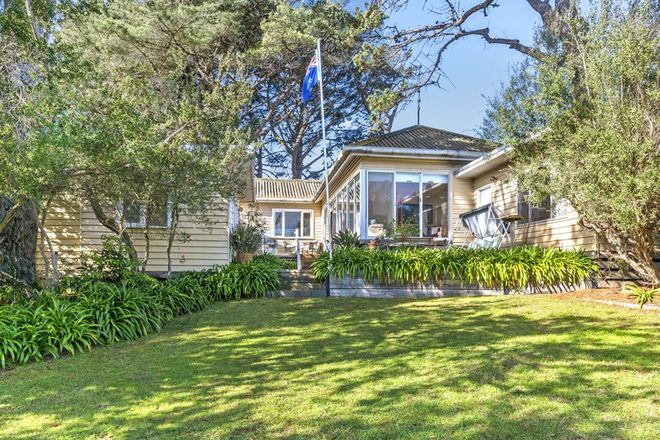 Picture of 14 Leyden Avenue, PORTSEA VIC 3944