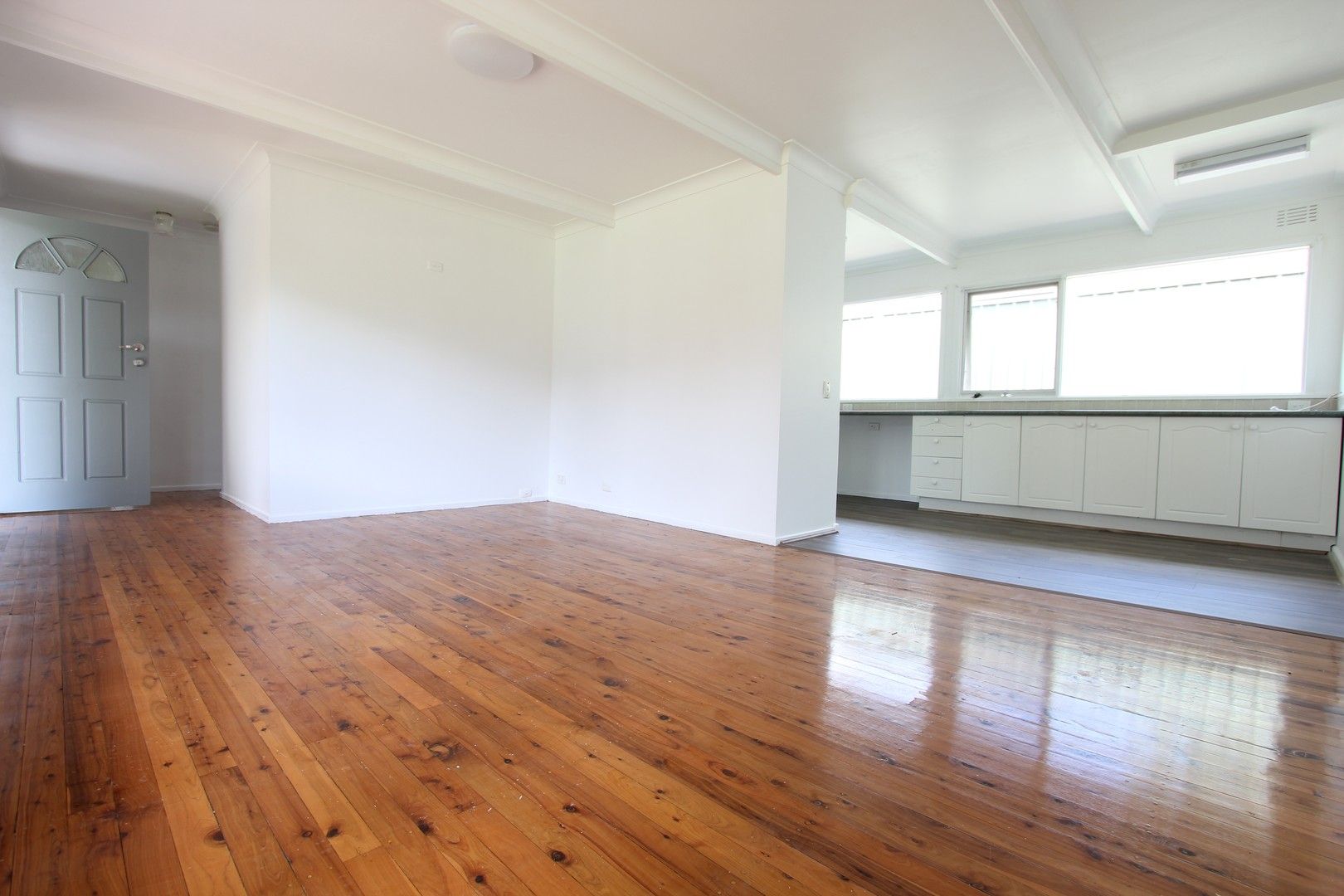 3 bedrooms House in 35 Greenoaks Avenue BRADBURY NSW, 2560