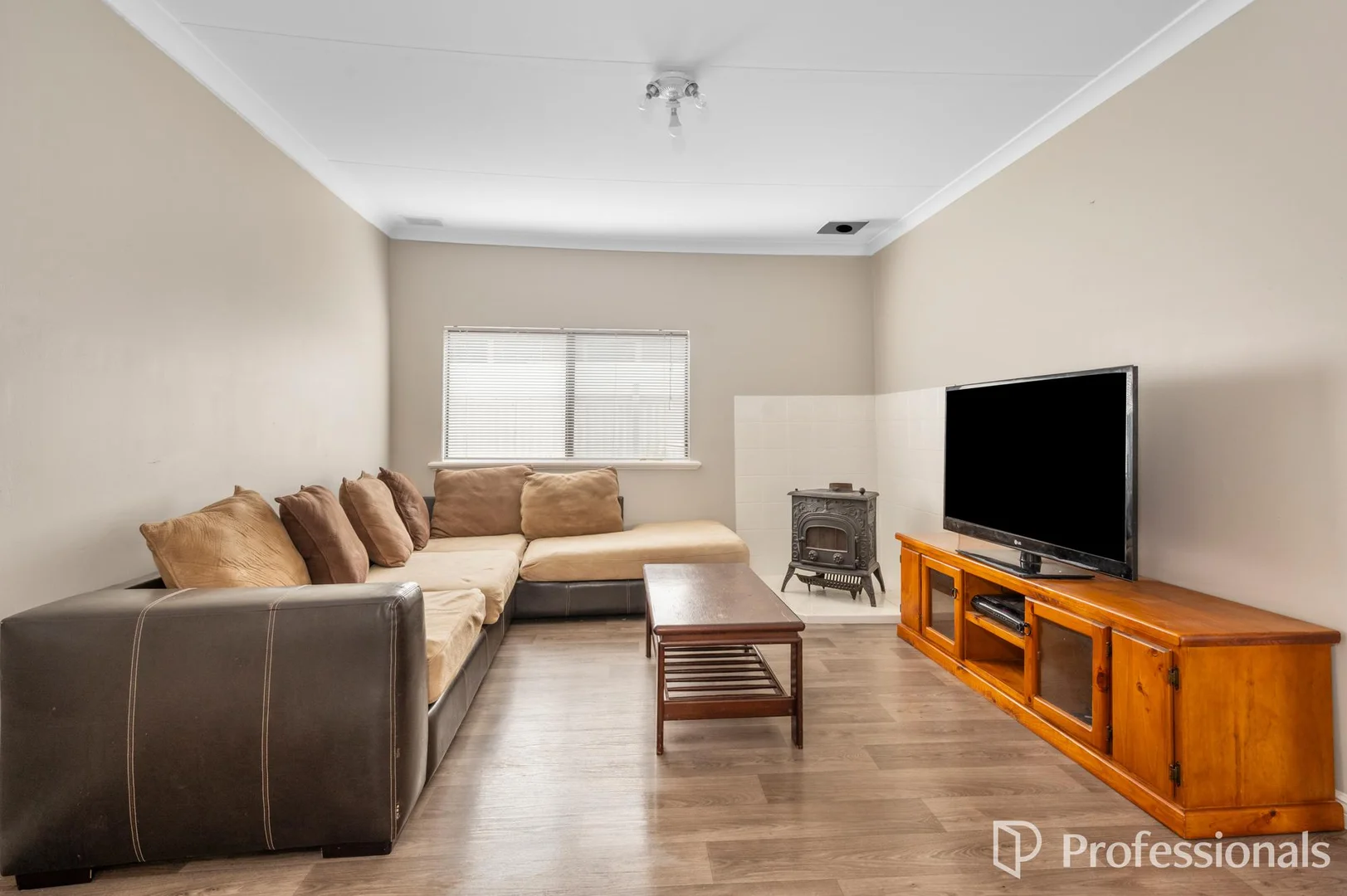 Additional image 2 of 37 Davis Street, Boulder WA 6432