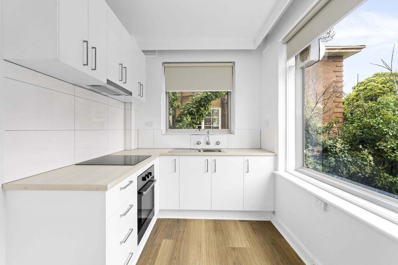 1 bedrooms Apartment / Unit / Flat in 16/403 Toorak Road SOUTH YARRA VIC, 3141
