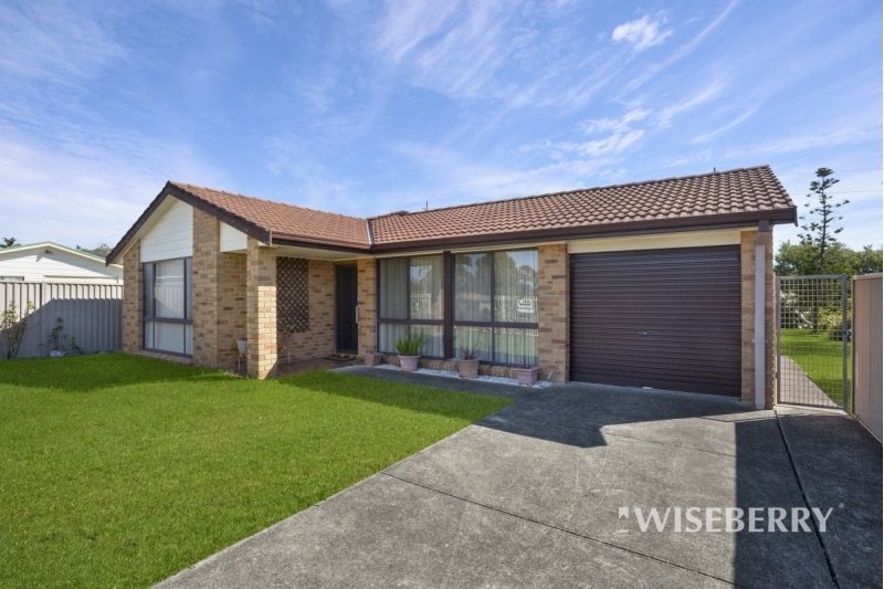 21 Clarkson Lane, Lake Haven NSW 2263, Image 0