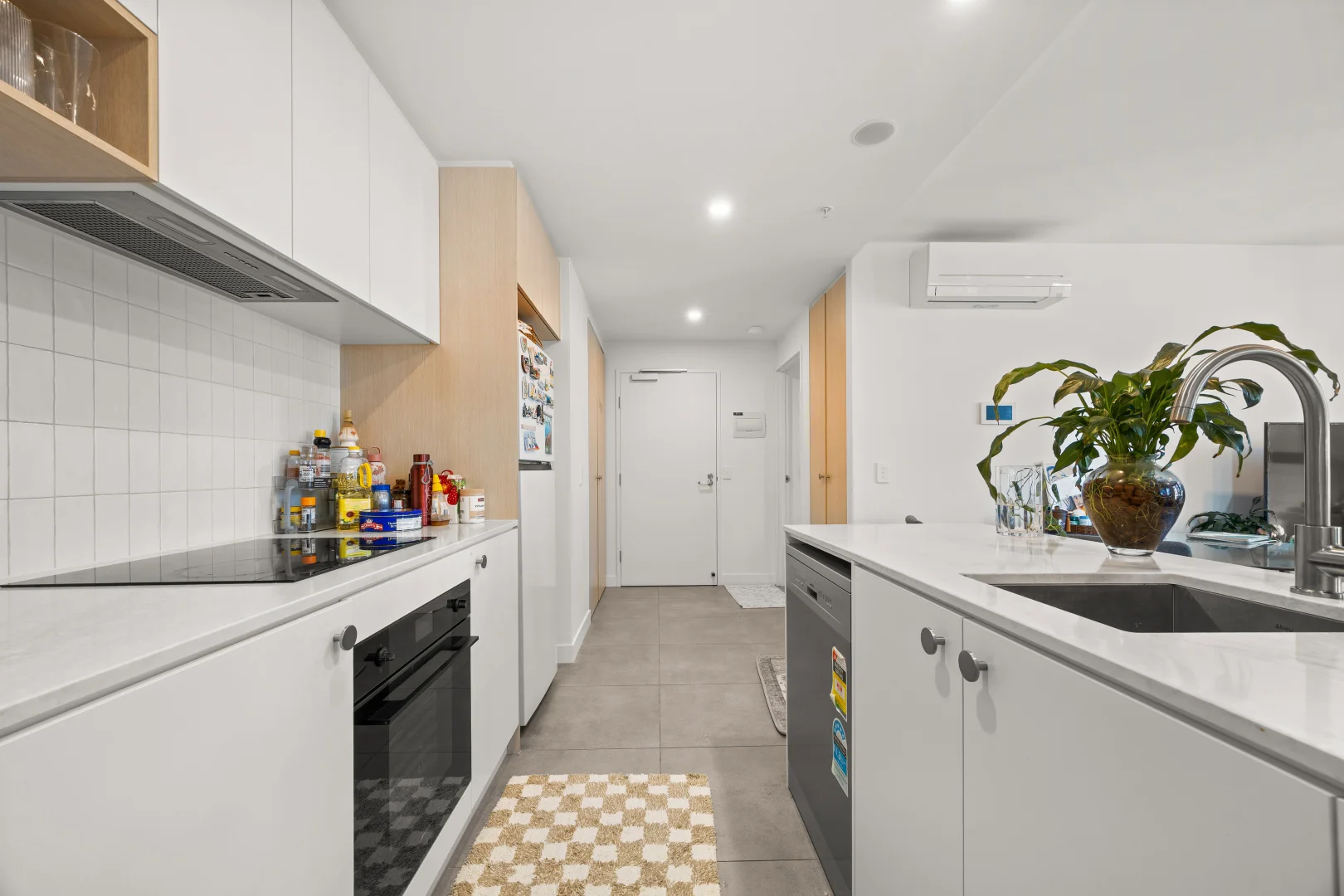 Additional image 10 of 1015/6 Furzer Street, Phillip ACT 2606