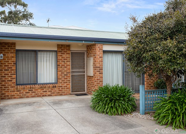 9/13 Douglas Road, Cowes VIC 3922