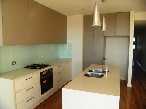2 bedrooms Apartment / Unit / Flat in 7/2 The Esplanade CAROLINE SPRINGS VIC, 3023