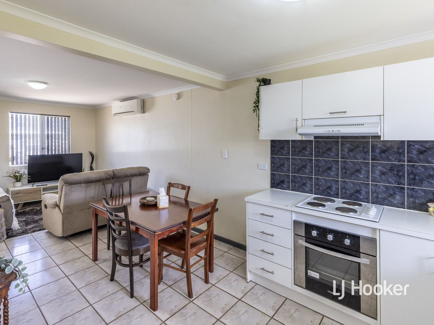 5/8 Lovegrove Drive, Araluen NT 0870, Image 2