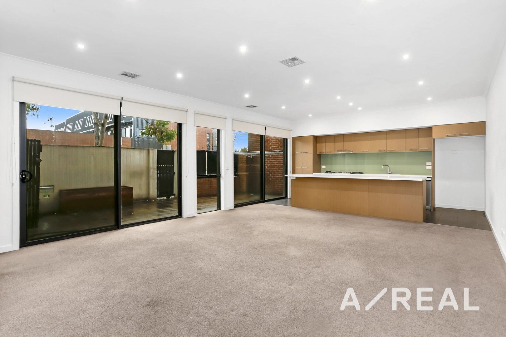 3 bedrooms House in 32 Beaurepaire Parade FOOTSCRAY VIC, 3011