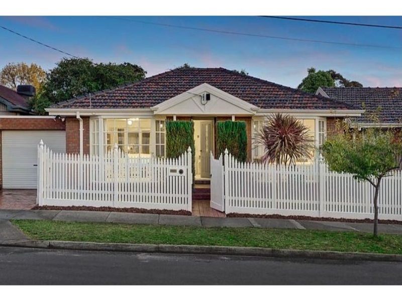2 bedrooms House in 2A Paul Road FOREST HILL VIC, 3131