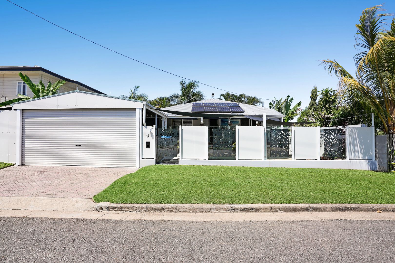 14 Campbell Street, Hermit Park QLD 4812, Image 1