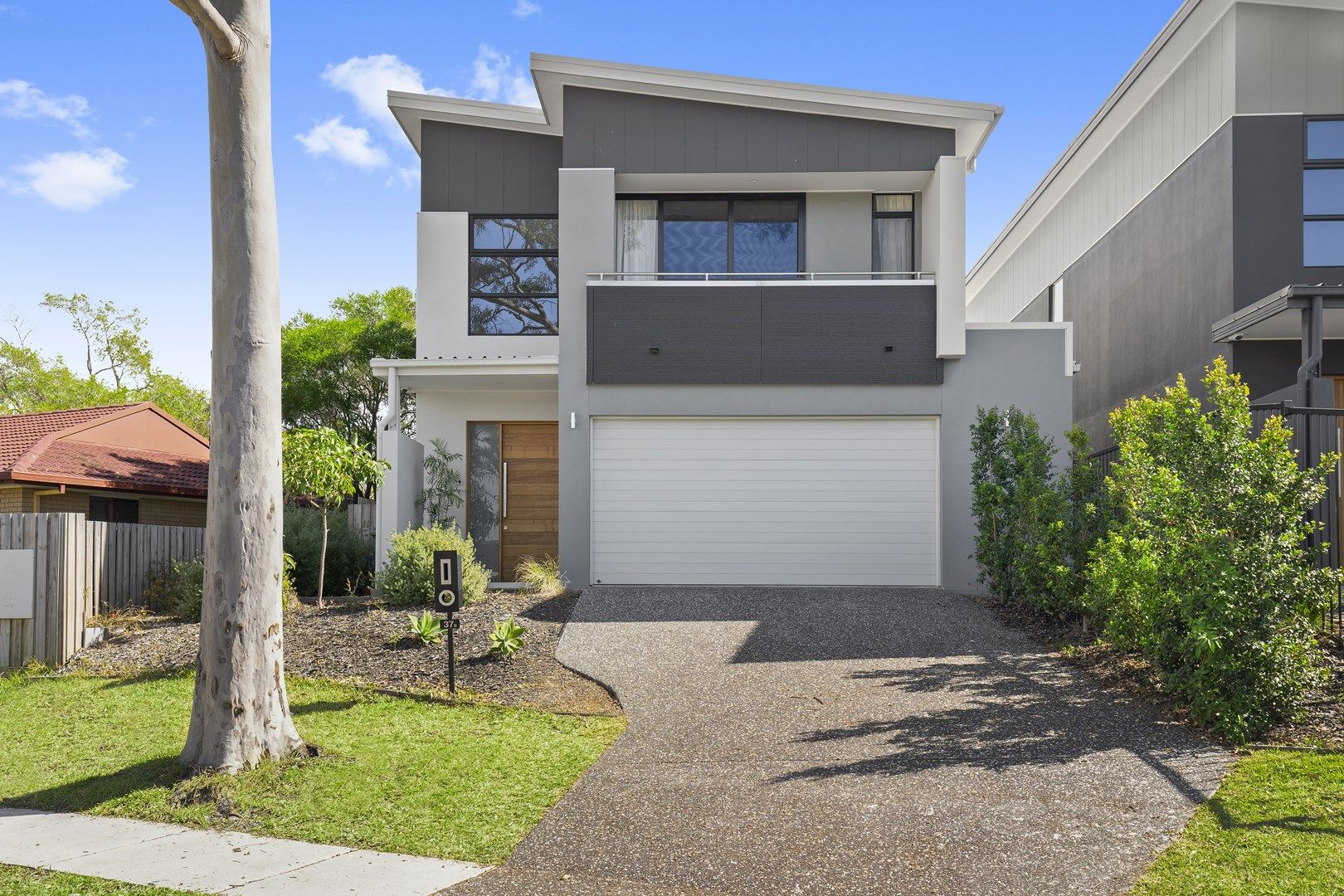 2/37 Collins Crescent, Benowa QLD 4217, Image 0