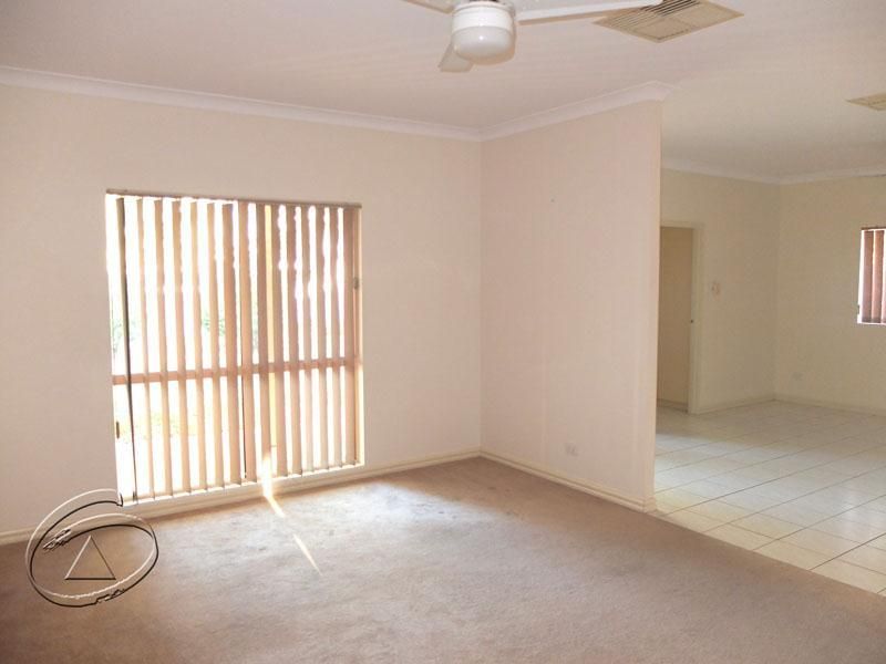 2/24 Bowman Close, Araluen NT 0870, Image 2