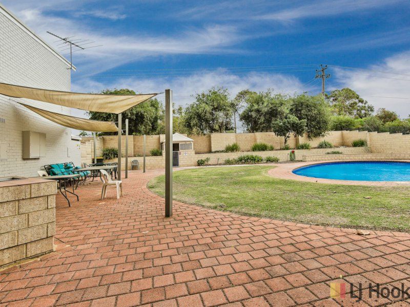 2/3 Derrington Crescent, Balga WA 6061, Image 2