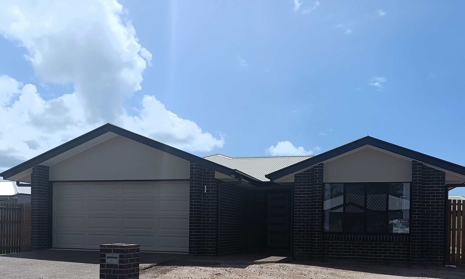 5 Galway Court, Eli Waters QLD 4655 House For Rent 590 Domain