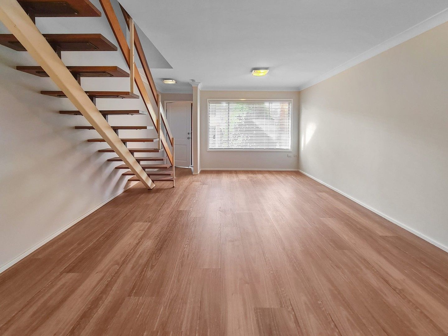 2 bedrooms Townhouse in Unit 11/2-8 Kazanis Ct WERRINGTON NSW, 2747