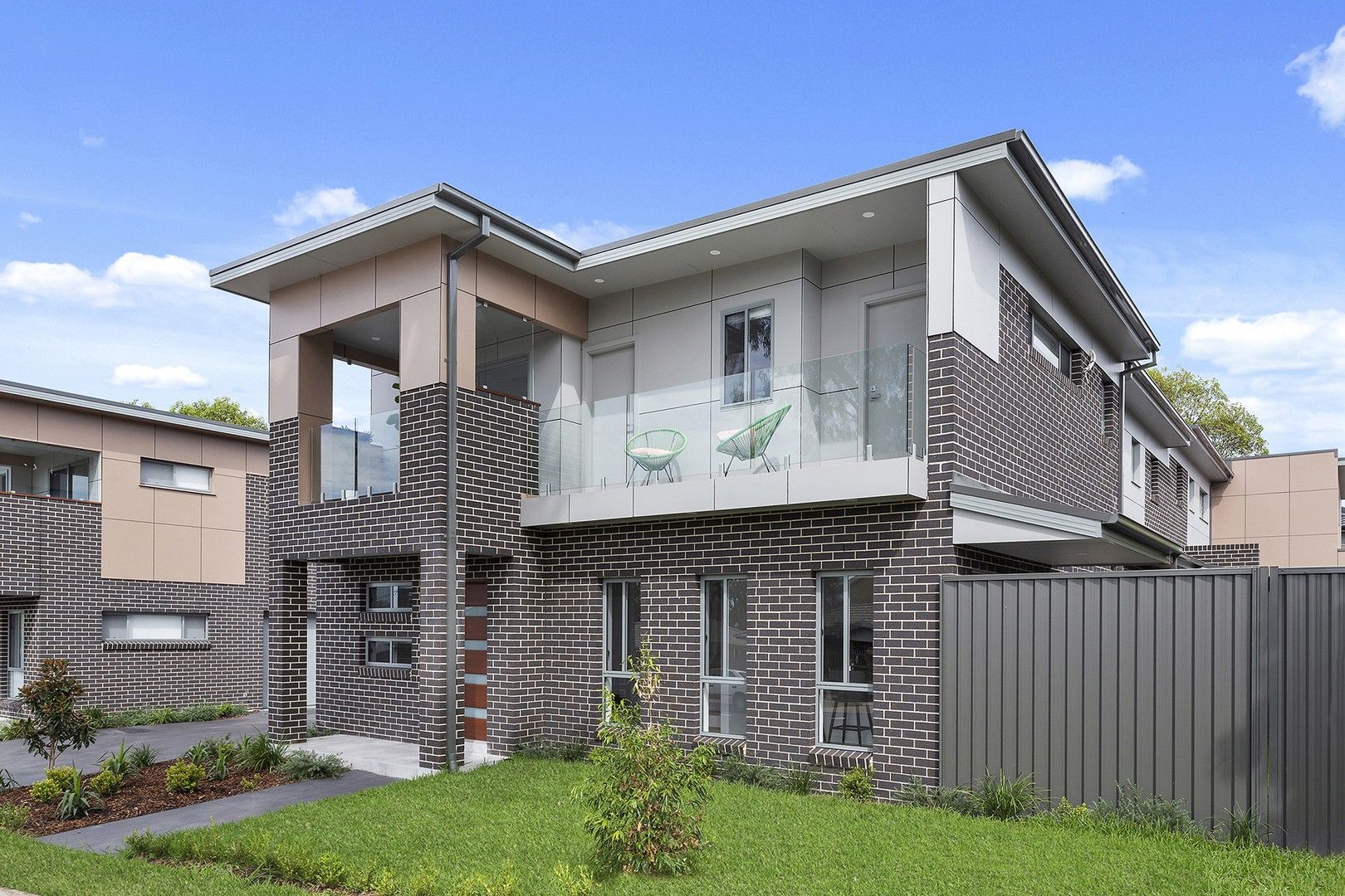 3 bedrooms Townhouse in 1/6-8 De Meyrick Avenue CASULA NSW, 2170