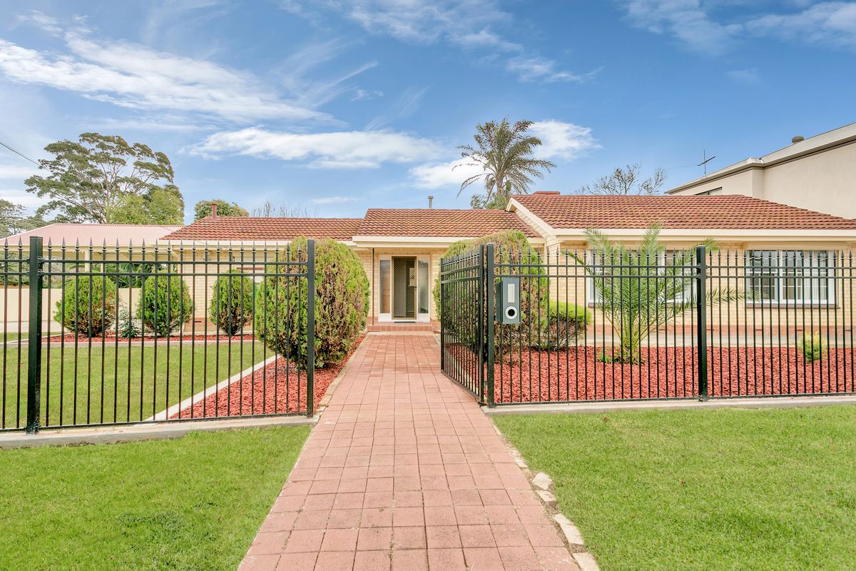 5 Whitley Street, Parafield Garden Property History & Address