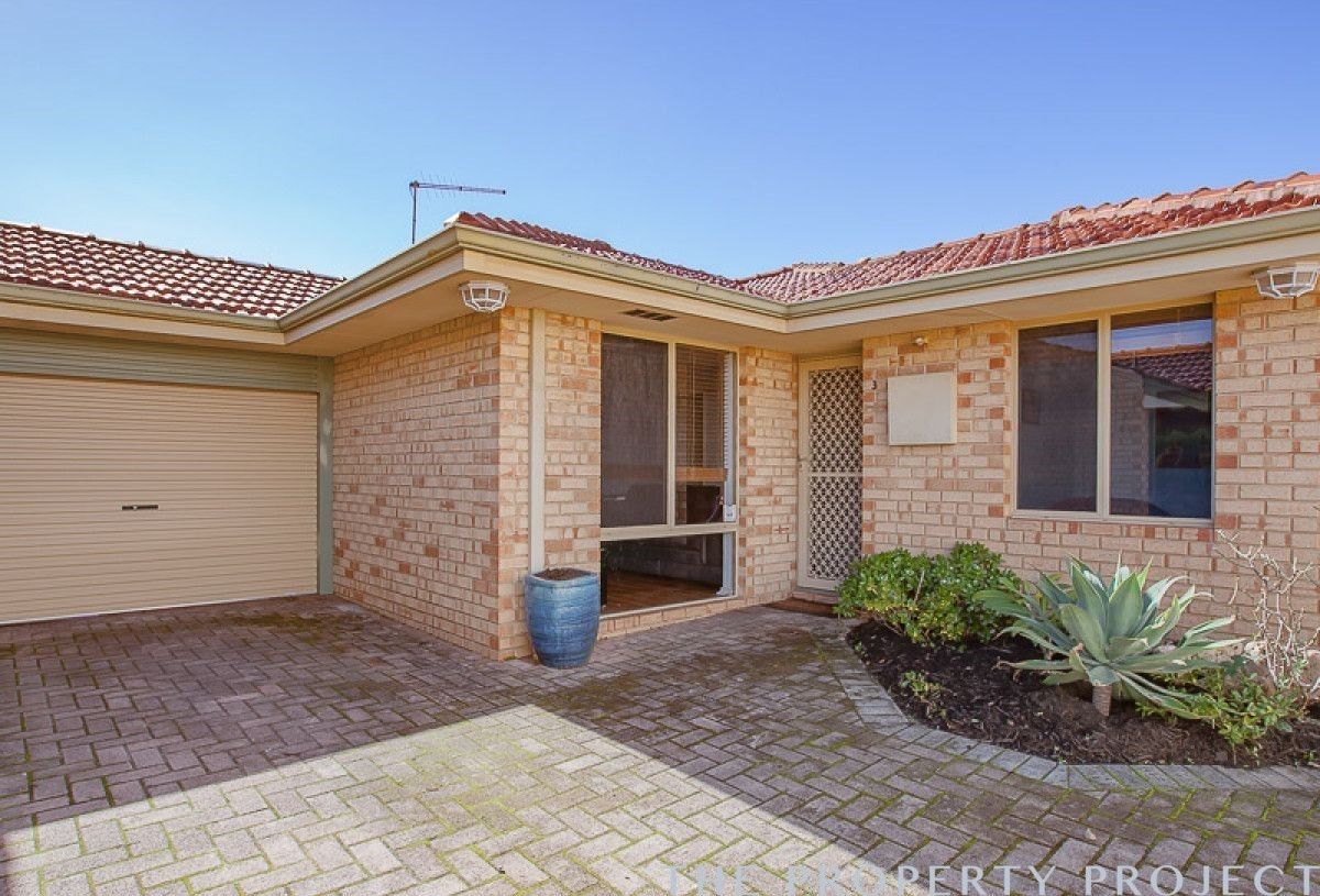2 bedrooms Villa in 3/6 Wooramel Way NOLLAMARA WA, 6061
