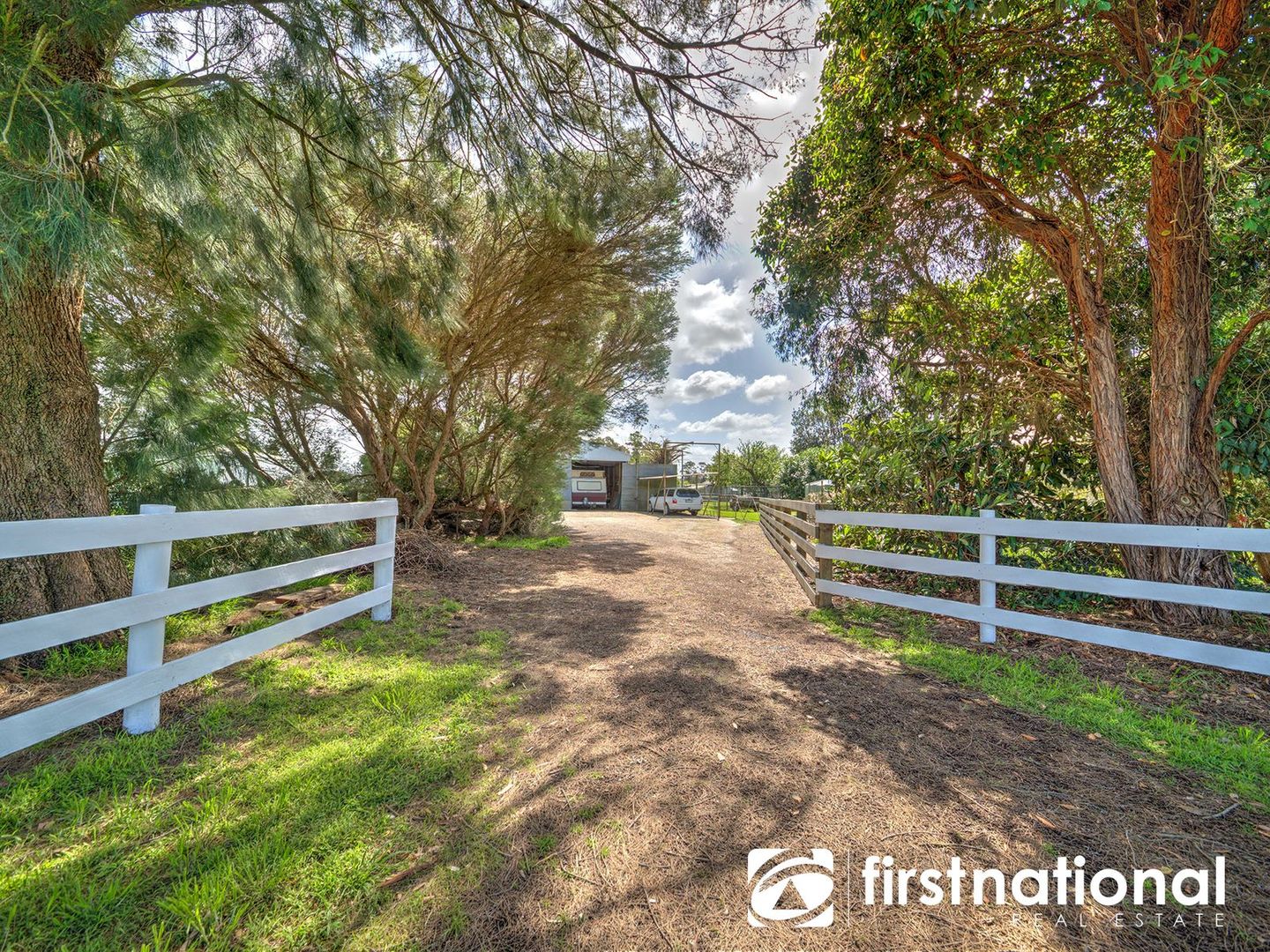 455 Bunyip River Road, Cora Lynn VIC 3814, Image 2