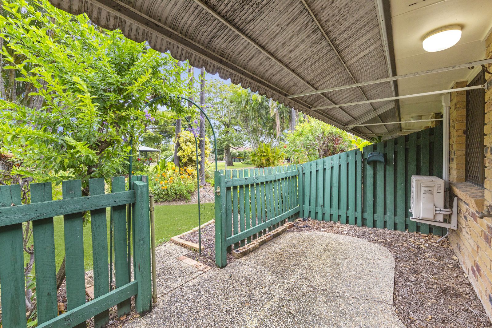 57/15 Carmichael Court, Wynnum West QLD 4178, Image 2